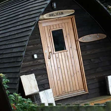 Tehidy Holiday Park Wigwam Camping Cabins Illogan Exterior photo